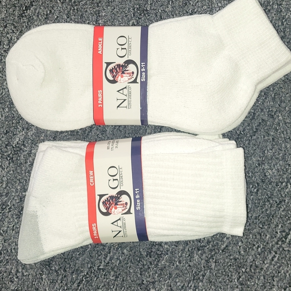 8 pairs of white terry cotton socks.